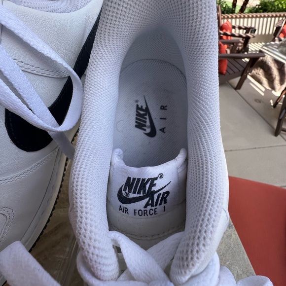 Nike Air Force 1 Low - Picture 2 of 11